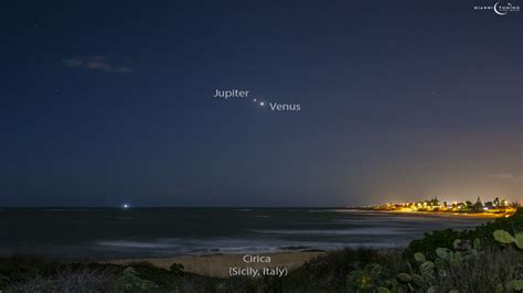 NASA Releases Stunning Image Of Venus And Jupiter Above Our Night Skies ...