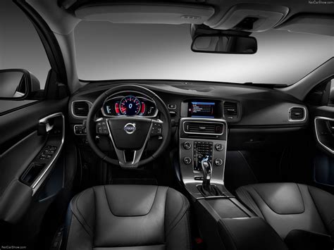 Volvo S60 (2014) - pictures, information & specs