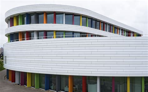 Download wallpaper 3840x2400 building, windows, facade, architecture ...