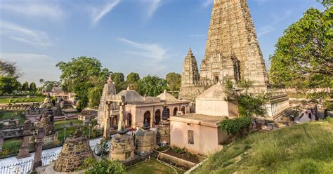 Bodh Gaya Travel Guide | Bodh Gaya Tourism - KAYAK