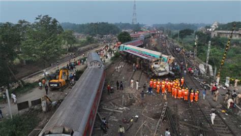 印度火车脱轨、相撞事件频发，背后的真正原因是什么？ - 知乎