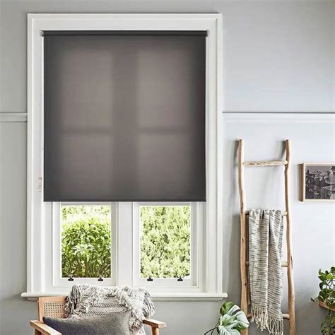 Blinds: Wide Range of Styles & Materials | Flipkart