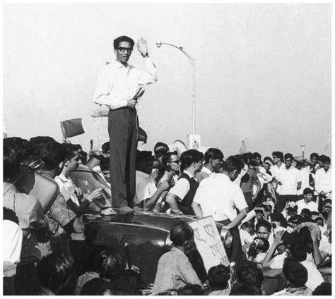 Bal Thackeray's Newspapers Mourn His Death with Black Front Pages; Rare ...