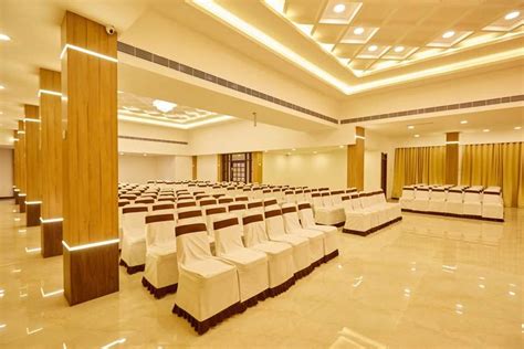 The 10 Best Banquet Halls in Vadapalani - Weddingwire.in