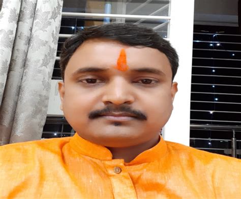 KBC के मंच पर लहराया गोरखपुर के कस्टम इंस्पेक्टर का परचम - Gorakhpur ...