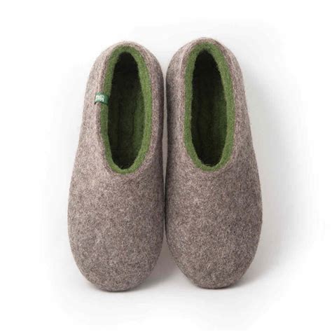 Men's slippers, felted wool slippers for a cozy life by Wooppers