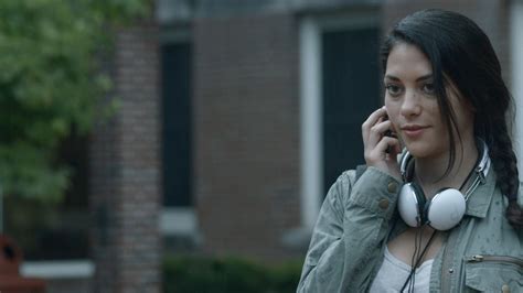 Inbar Lavi Entourage