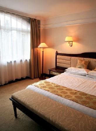 CHAOYANG LAKE HOTEL (Pujiang County) - Hotel Reviews & Photos - Tripadvisor