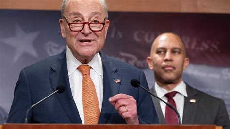 Alien Press Conference 的图像结果