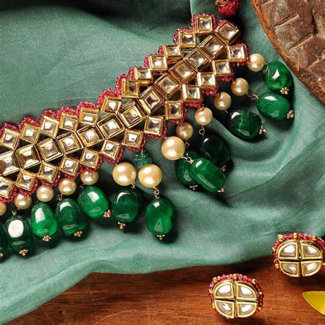 CHOKERS – Heer House Of Jewellery