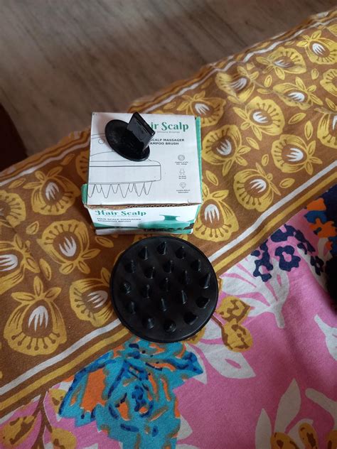 THE SR BRAND Wet & Dry Manual Head Scalp Massage Brush, Soft Silicone ...