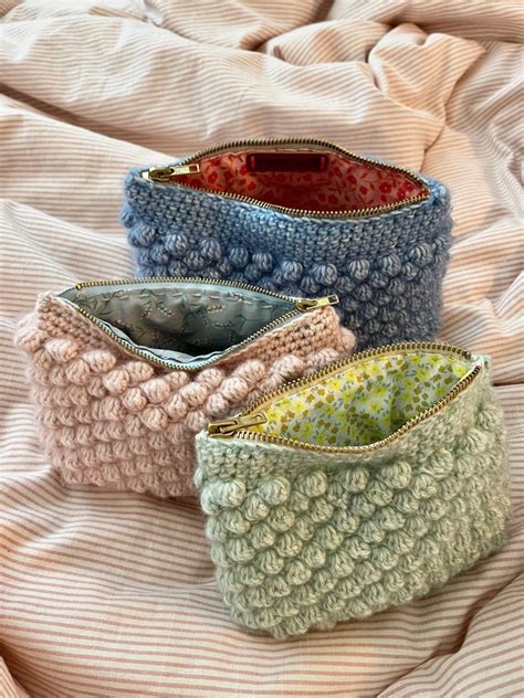 crochet makeup bag