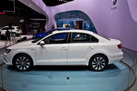 2015 Volkswagen Jetta Photos: Interior, Exterior, and Videos