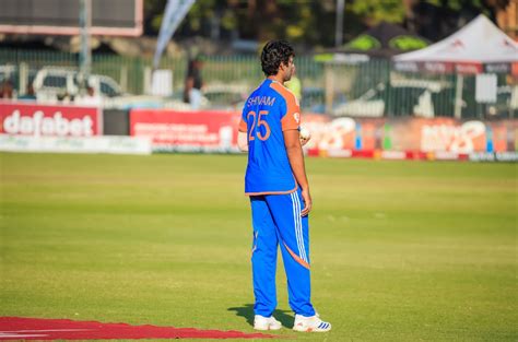 [Watch] Shivam Dube removes well-set Wessly Madhevere in IND-ZIM 4th T20I