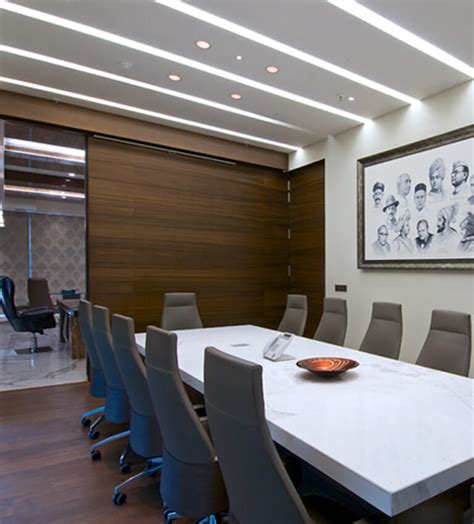 A Broker's Office Interior Design - Red Architects