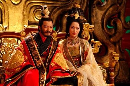 中国历史上伺候了六个皇帝的女人 - 皇帝冷知识 | 趣知识