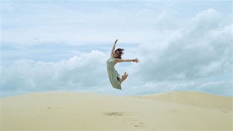 Shaking it Out: Cathartic Movement for Emotional Release