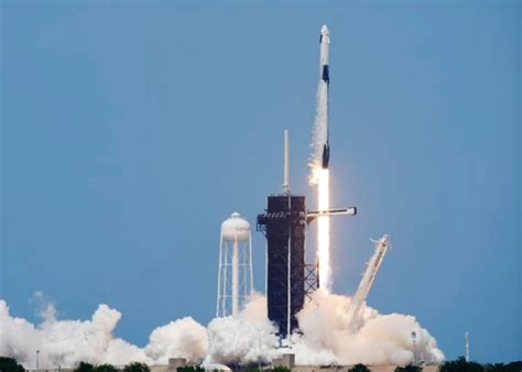 SpaceX首次载人飞行发射成功 飞往国际空间站|NASA|SpaceX|飞船_新浪科技_新浪网