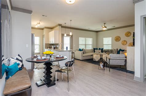 Cyan Southcreek Apartments