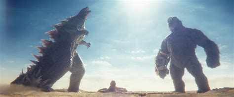 『ゴジラxコング 新たなる帝国』の新トレーラーが公開 ピラミッドのそばでゴジラとコングが大激突