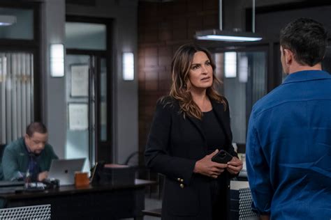 Why Is Olivia Benson Leaving Svu at Shanita Matheny blog