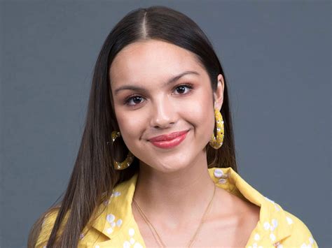Olivia Rodrigo Smile Wallpaper, HD Celebrities 4K Wallpapers, Images and Background - Wallpapers Den