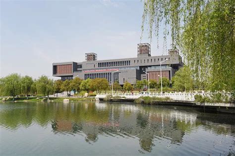 南京工程学院：奋力打造一流应用型本科院校
