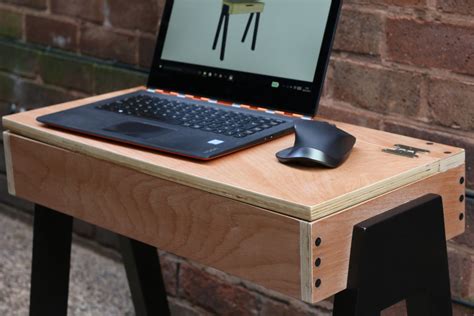 Simple DIY Computer Table 的图像结果