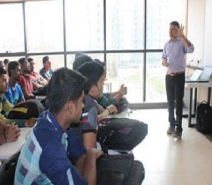 Universal MSG-SGKM College of Arts, Science and Commerce Mumbai Campus ...