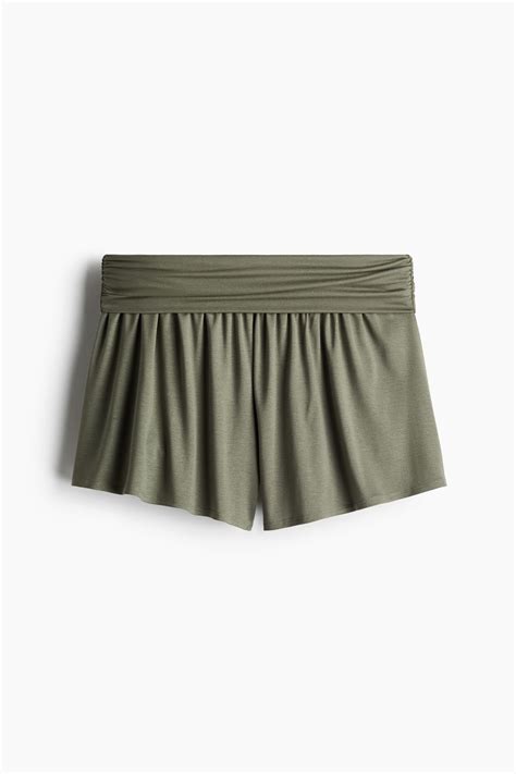 Gathered viscose shorts - Khaki green - Ladies | H&M IN