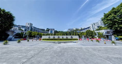 重庆理工大学士继门获评“全国十大最美校园地标”