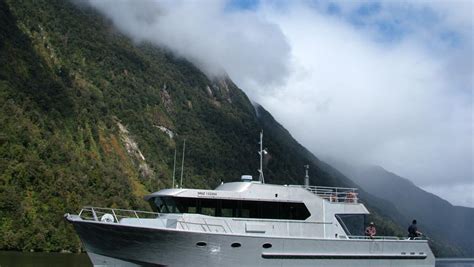Deep Cove Charters | Tour in Fiordland, New Zealand