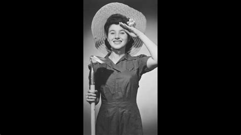 Animate Old Photos for Free: 7 Best AI Apps to Bring Memories to Life