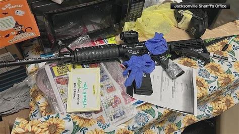 Victims, gunman identified in mass shooting in Jacksonville | khou.com