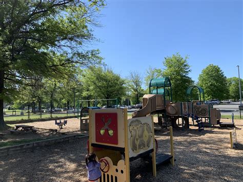 SPRING HILL REC CENTER - McLean VA - Hours, Directions, Reviews ...