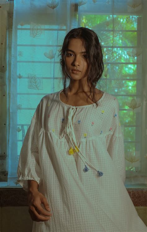 Flora oversized white dress – Deeta