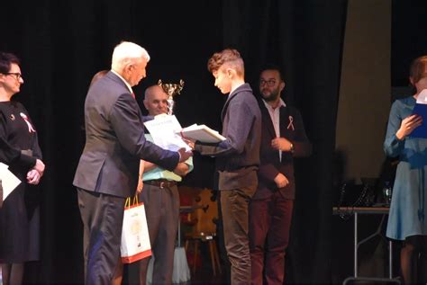 Uroczysta sesja Rady Miasta Limanowa z okazji Święta Niepodległości ...