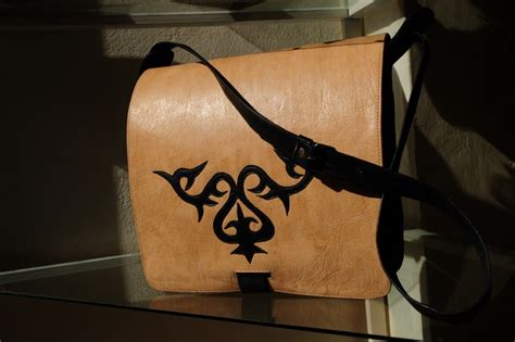 Anwarjan - shoulder bag for men - Kyrgyz nomad pattern | Gundara
