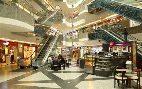 7 Awesome Shopping Malls in Jaipur - Best Shopping Centers