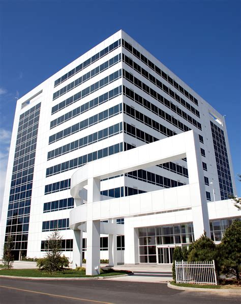 1250 Waters Pl, Bronx, NY 10461 - Hutchinson Metro Center Tower I | LoopNet