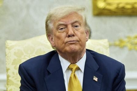 Donald Trump declassifies 240,000 FBI pages on Martin Luther King: Here ...