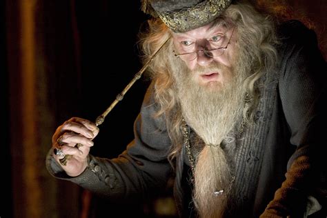 [100+] Dumbledore Pictures | Wallpapers.com
