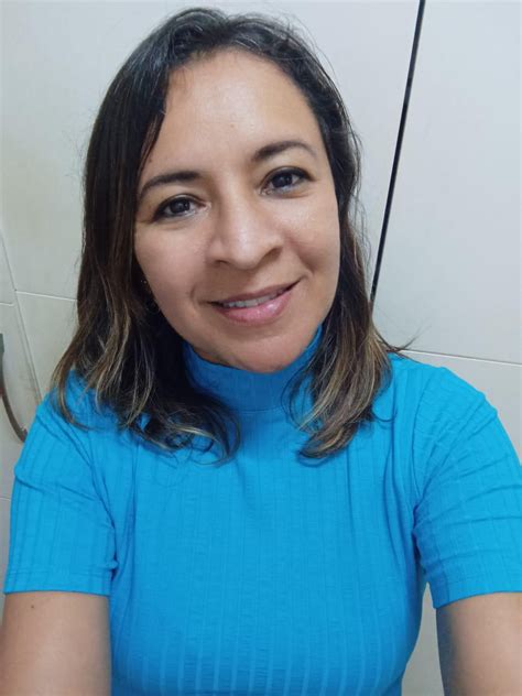 PASSARINHO (EN ESPAÑOL) - Darlid Jane - LETRAS.COM