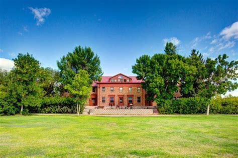 ODDFELLOW INN AND FARM (Helena) - B&B Reviews, Photos, Rate Comparison ...