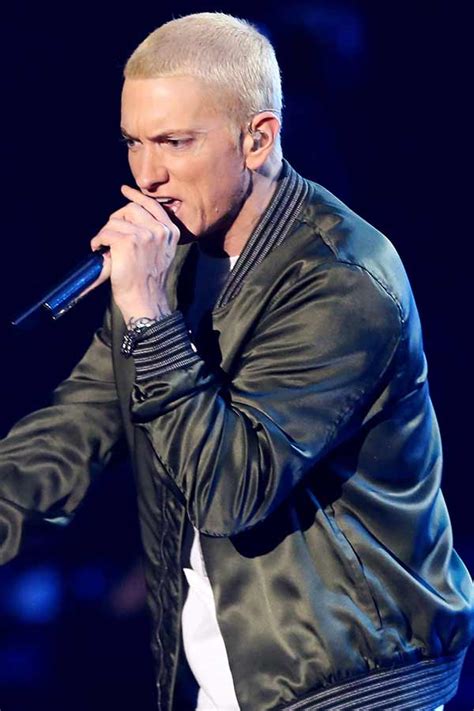 Eminem’s Bio, Age, Relationships, Latest Buzz, Photos & Videos