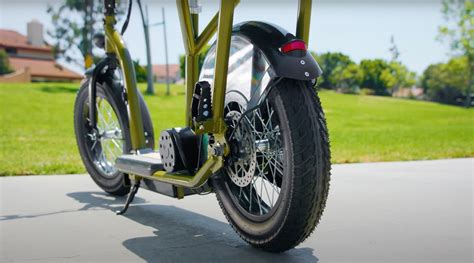 Razor Launches the Seated EcoSmart Cargo Electric Scooter for Adults ...