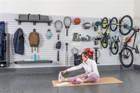 Maximize Garage Space: Choosing the Best Wall Panels for Organization
