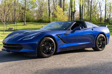 2017 Chevrolet Corvette Stingray Coupe VIN: 1G1YB2D73H5104618 for Sale - Cars & Bids
