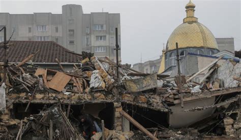 Ukraine says 31 killed as Russia fires 158 missiles, drones in 'biggest ...