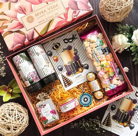 Amazon.in: Myra Veda Luxury Essentials: Birthday Gift Hampers